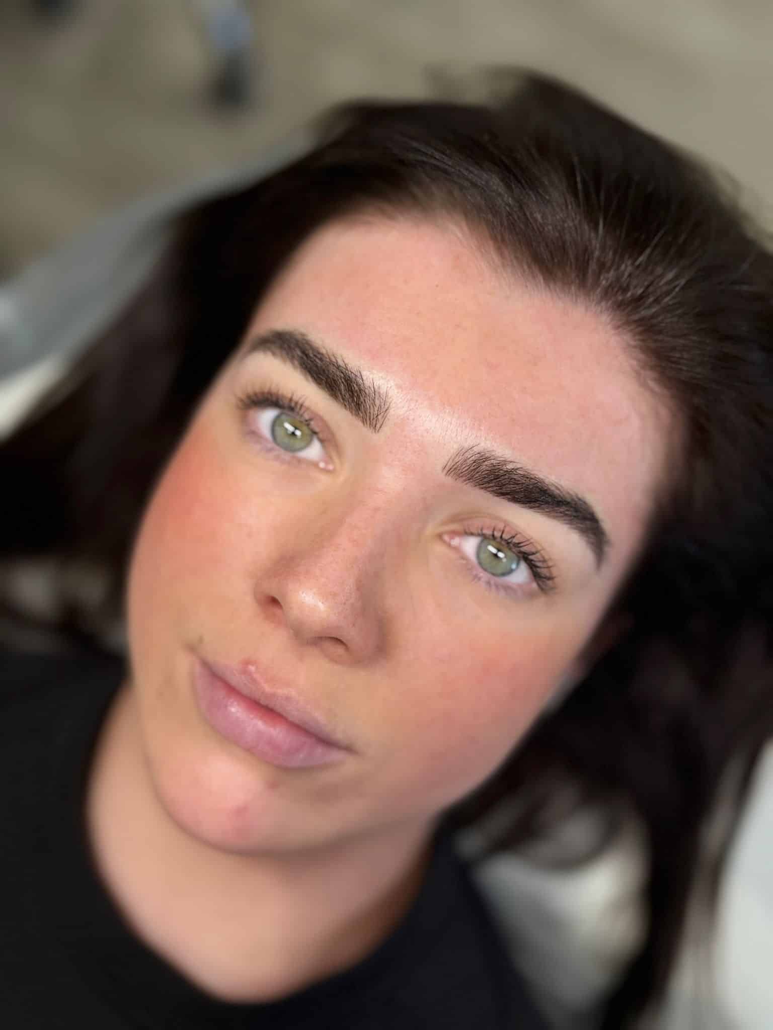 Hairstroke brows